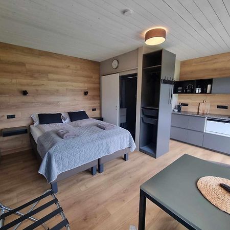 New And Well Furnished Studio Apartment For Two 30 Km From Kirkjubaejarklaustur Perfect Place To Stay At Right Between Black Beach And Joekulsarlon ภายนอก รูปภาพ