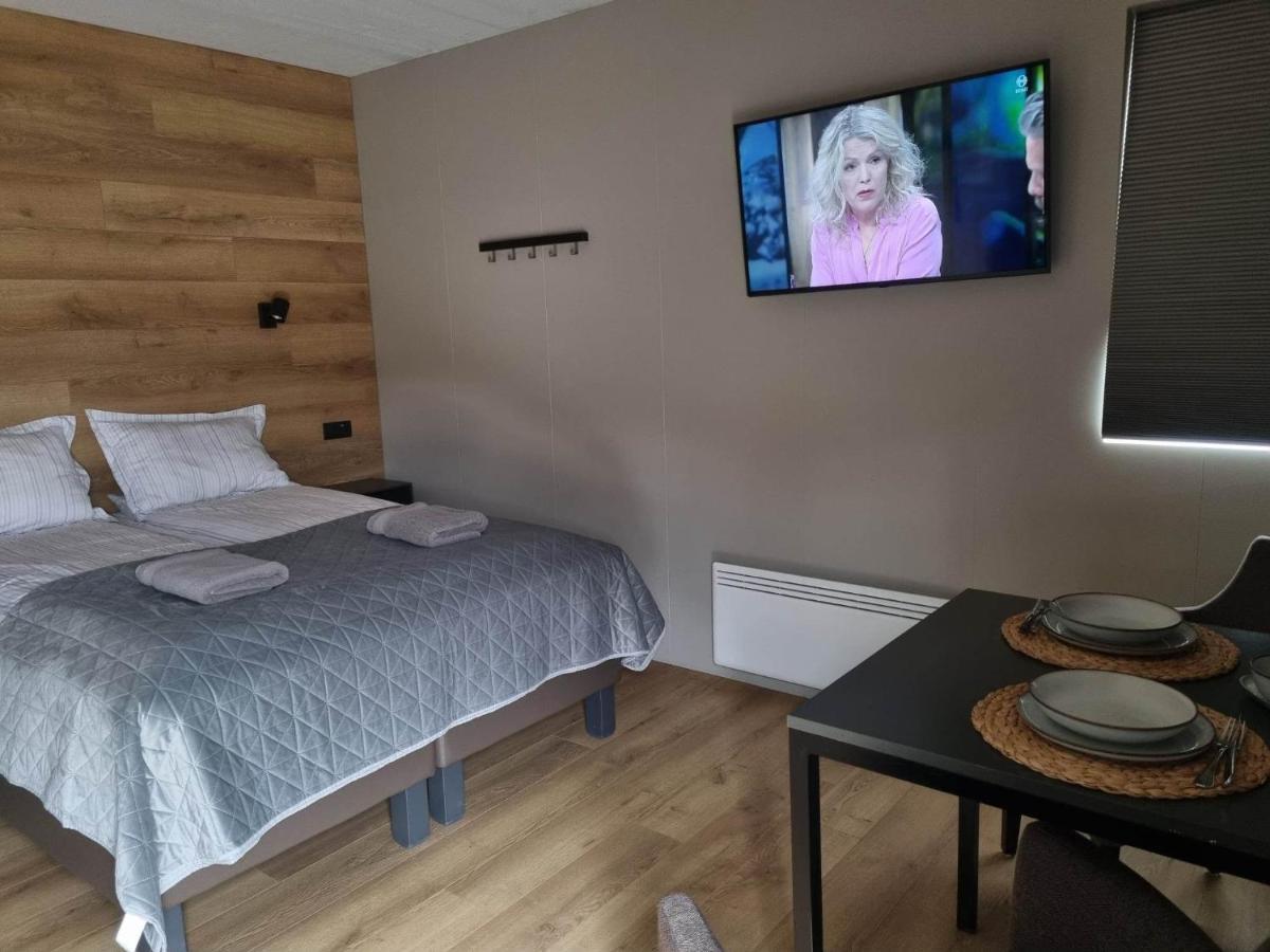 New And Well Furnished Studio Apartment For Two 30 Km From Kirkjubaejarklaustur Perfect Place To Stay At Right Between Black Beach And Joekulsarlon ภายนอก รูปภาพ